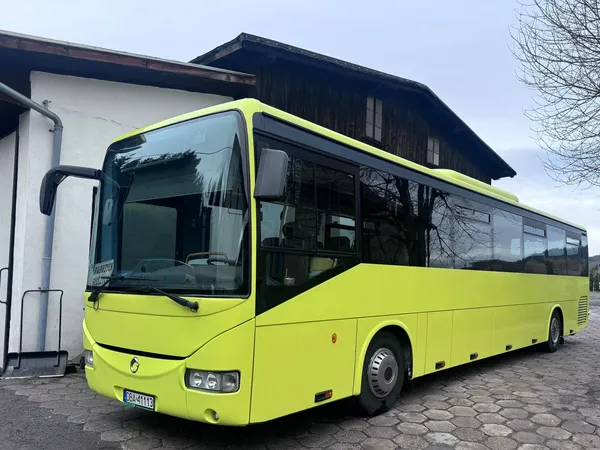Autobus IRISBUS Crossway — widok z boku